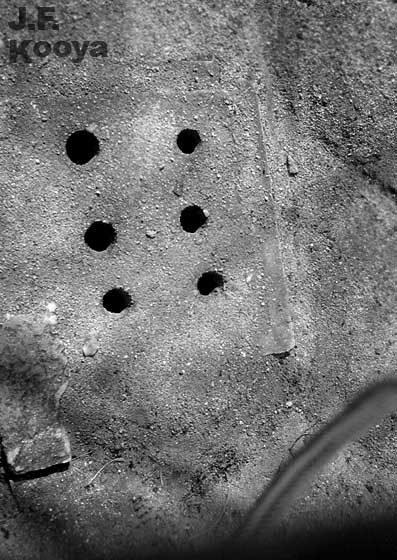 『6 irregular-holes』by J.F.Kooya